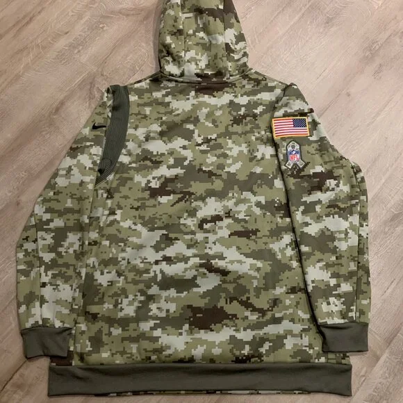 Nike Camouflage Hoodie with New England Patriots Team Logo - Picture 7 of 8